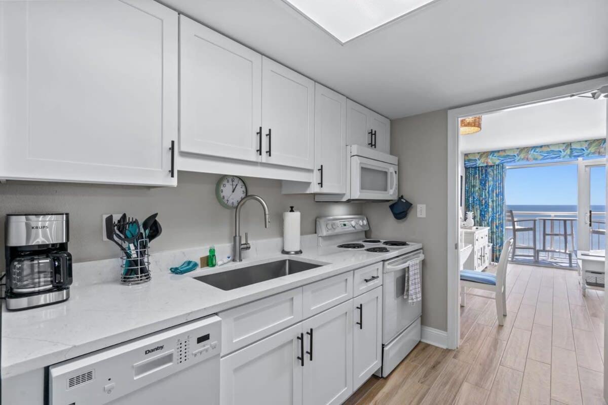 Baywatch Oceanfront Unit 1004 * Myrtle Beach
