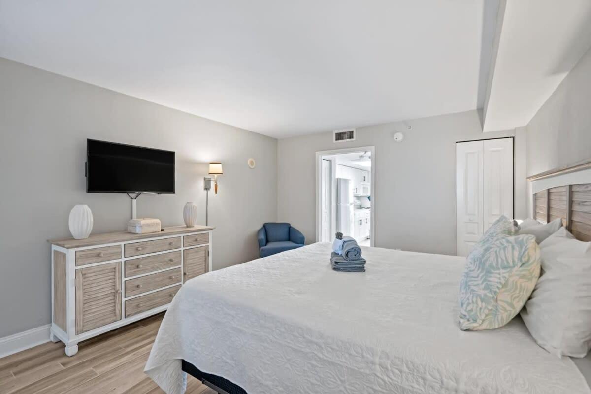 Baywatch Oceanfront Unit 1004 Myrtle Beach