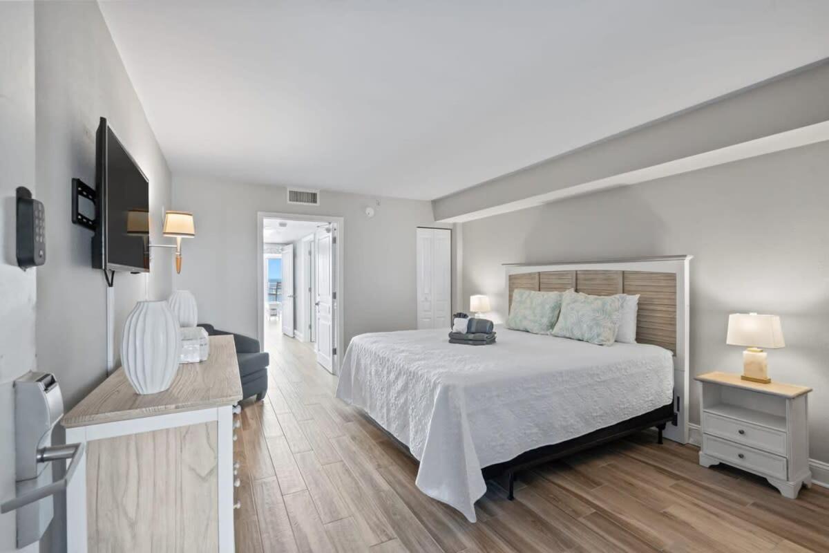 Holiday home Baywatch Oceanfront Unit 1004 Myrtle Beach